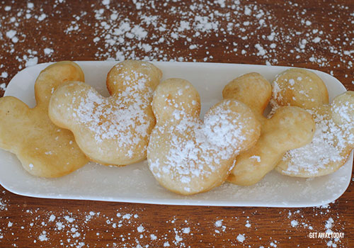 Mickey Mouse Beignets Plate