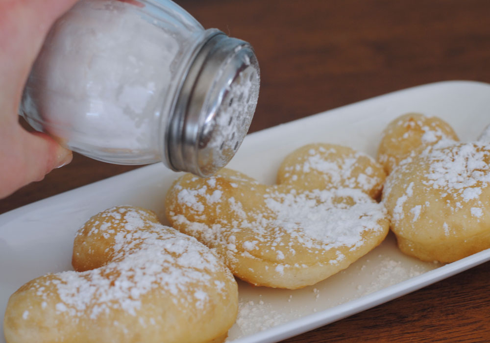 Mickey Mouse Beignets Sugar
