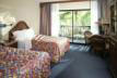 2 Double Beds