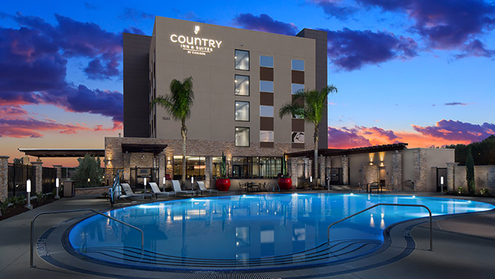 Country Inn and Suites Anaheim Exterior