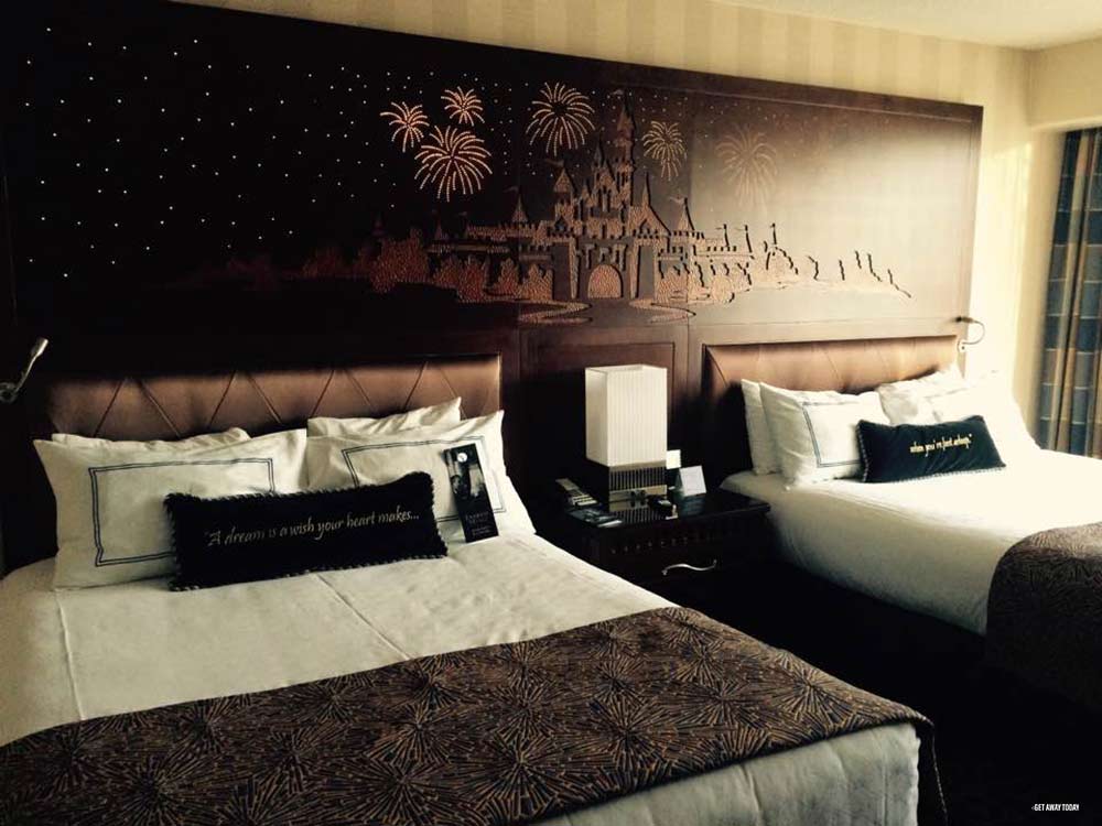 Disney Hotels Difference Disneyland Hotel Headboard