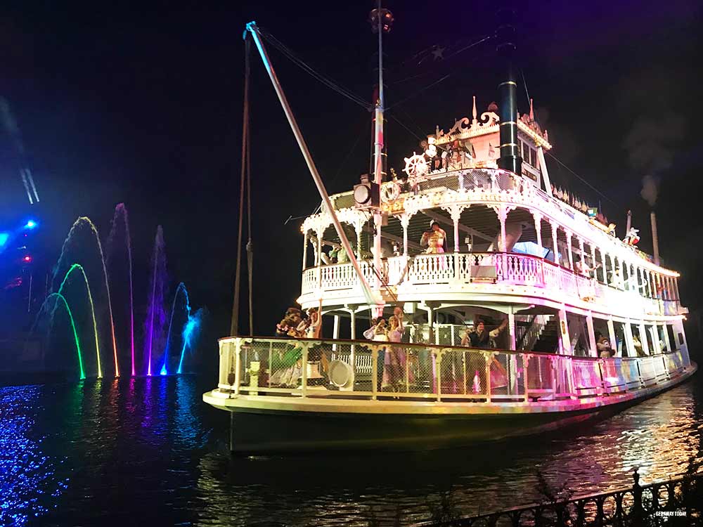 Kids Free Disneyland Fantasmic