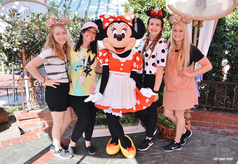 Things to Know About Character Dining Minnie and Friends group of girls