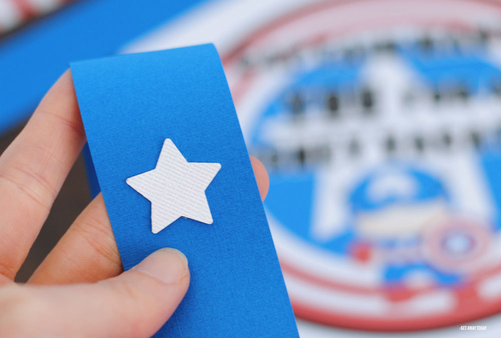 Captain American Countdown Chain White Star on Blue paper