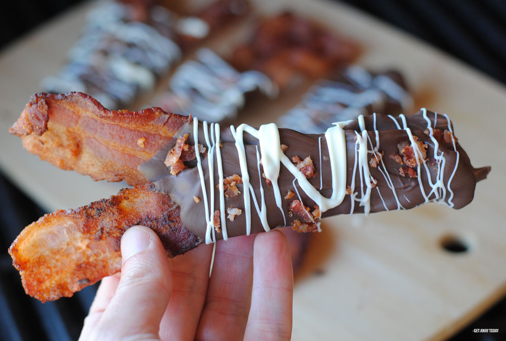 Copycat Disney Chocolate Covered Bacon Recipe Single