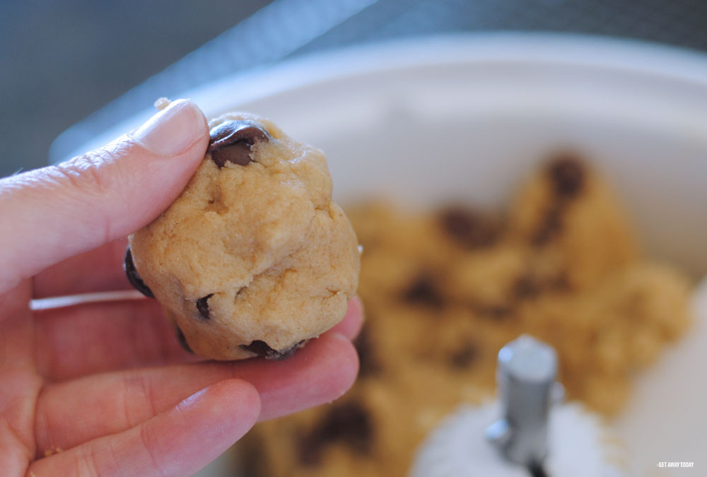 Homemade Ice Cream Sandwich Cookies Ball