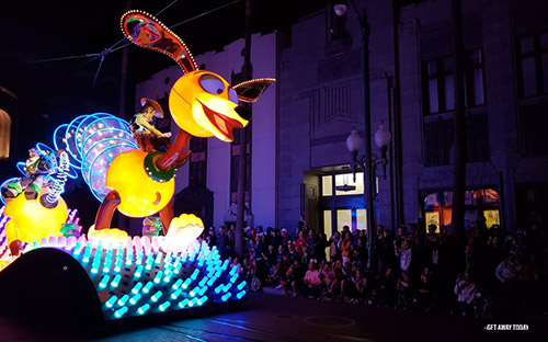 10 Things to Look for at Paint the Night Parade Slink Dog