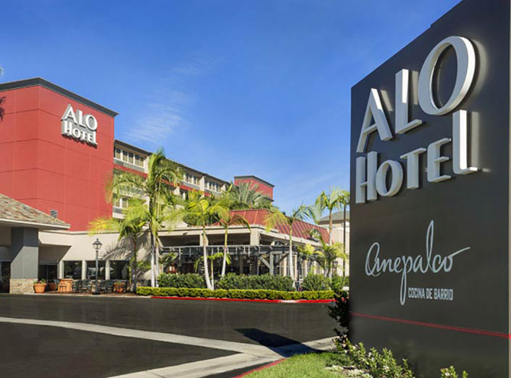 ALO Hotel by Ayres Review Exterior