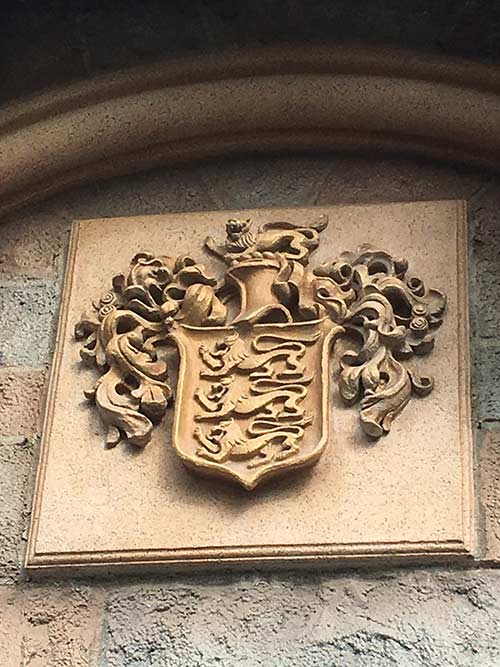 Family Crest in Fantasyland Secrets