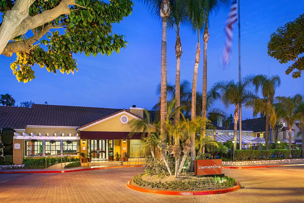 Clementine Hotel and Suites Anaheim Review Exterior