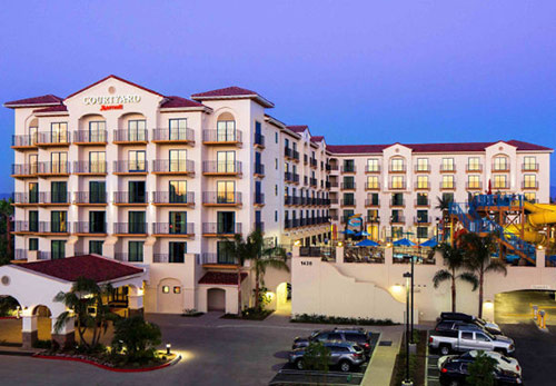 Courtyard Anaheim Theme Park Entrance