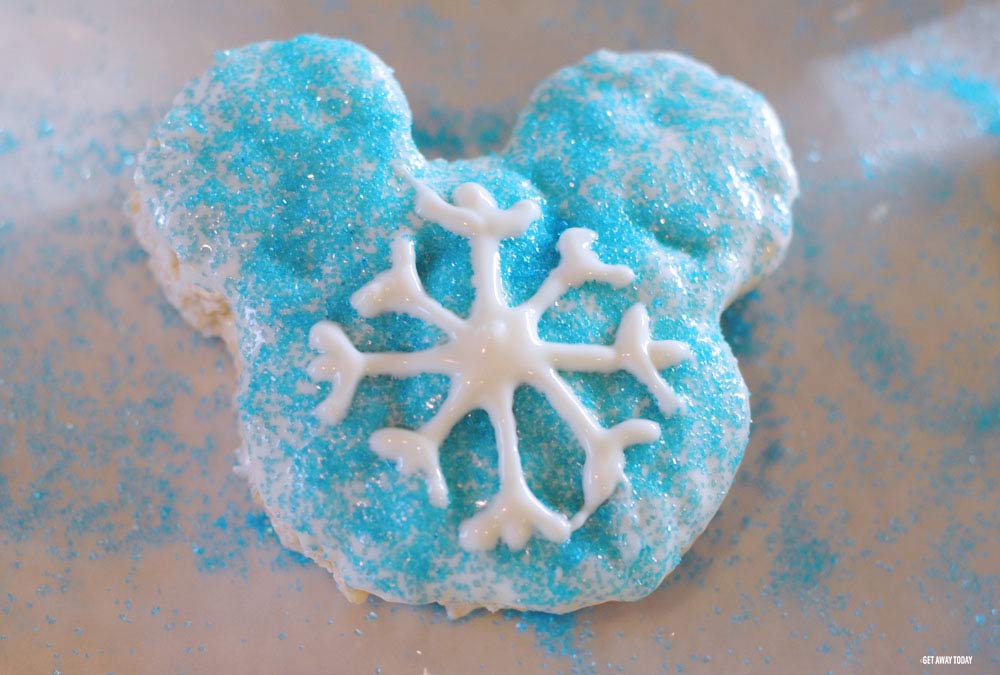 blue sprinkled white snowflake
