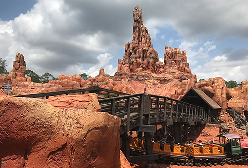 Disney World VS Disneyland Part Two Big Thunder Mountain