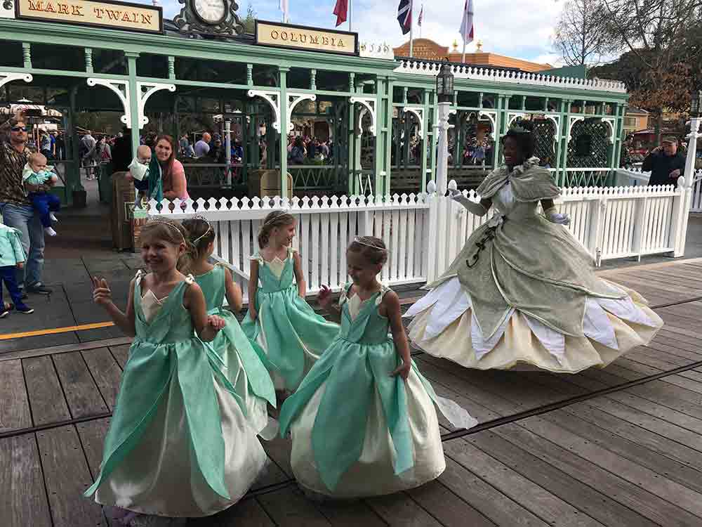 Disneyland Character Guide Princess and Frog