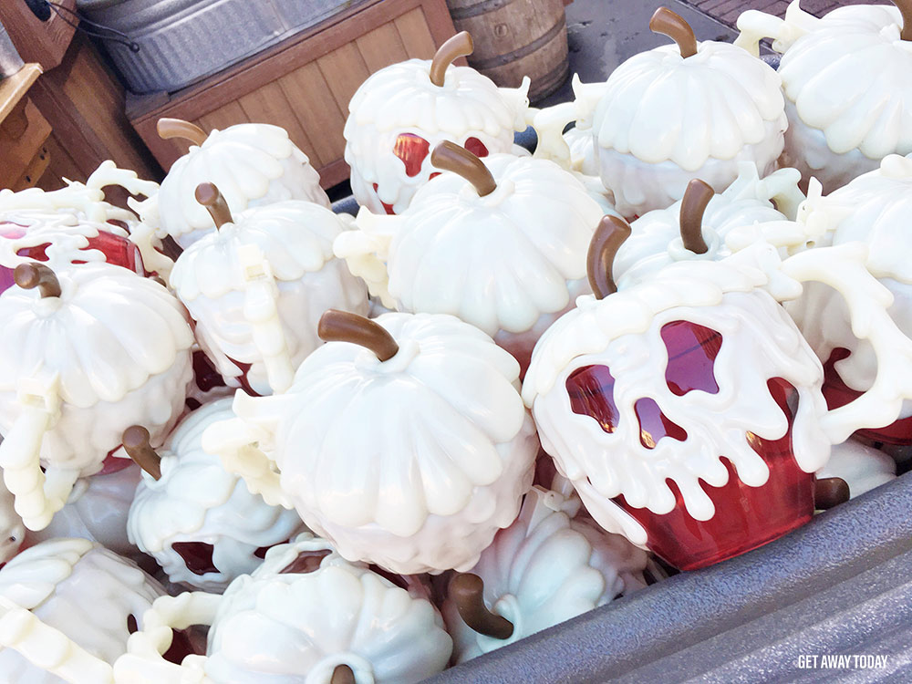 Disneyland Halloween Merchandise Poisoned Apple Mug