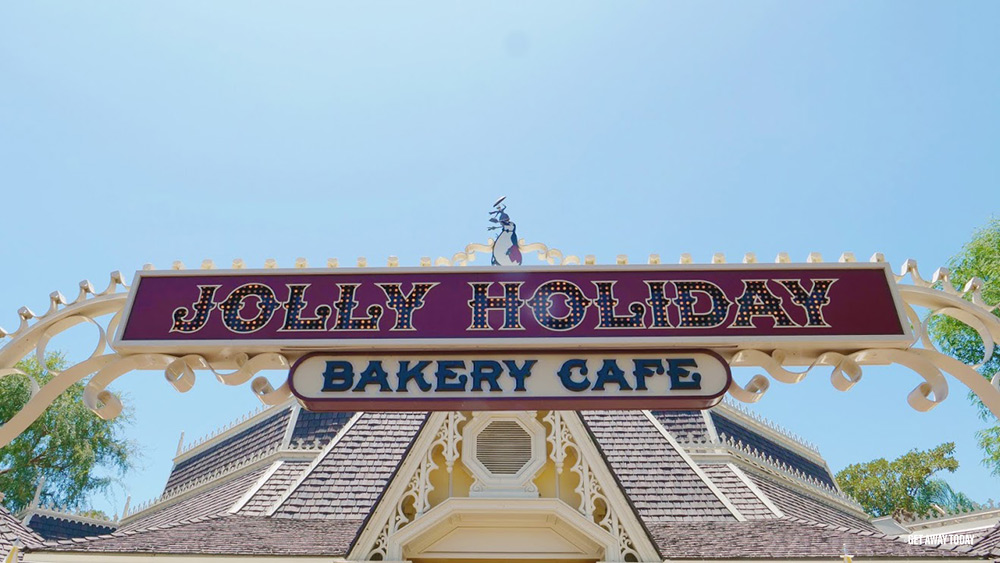 Disneyland Mint Chocolate Whoopie Pie Jolly Holliday Bakery