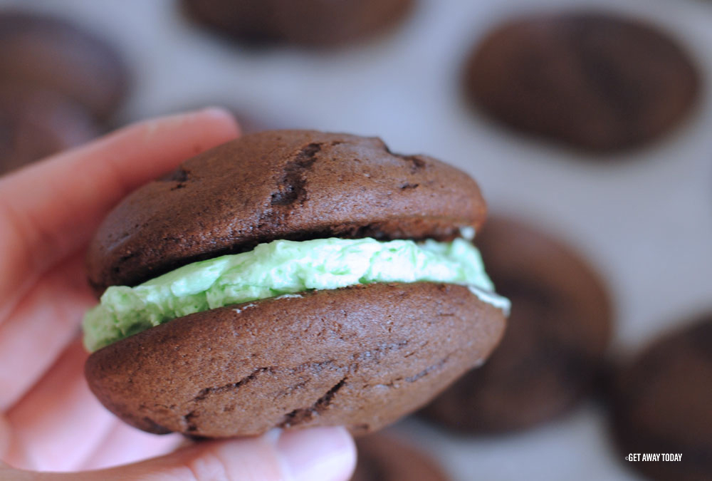 Disneyland Mint Chocolate Whoopie Pie Layers