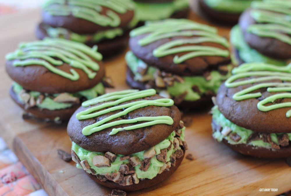 Disneyland Mint Chocolate Whoopie Pie Many