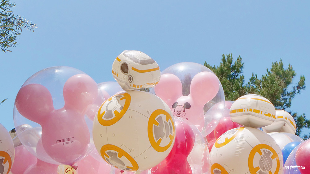 Disneyland Photo Ideas Mickey Balloons