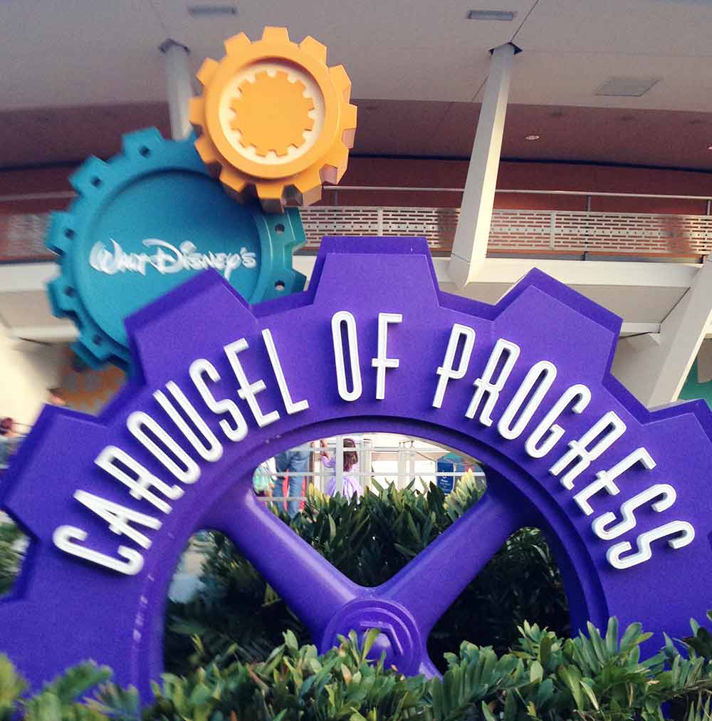 Disneyland vs Disney World Carousel of Progress