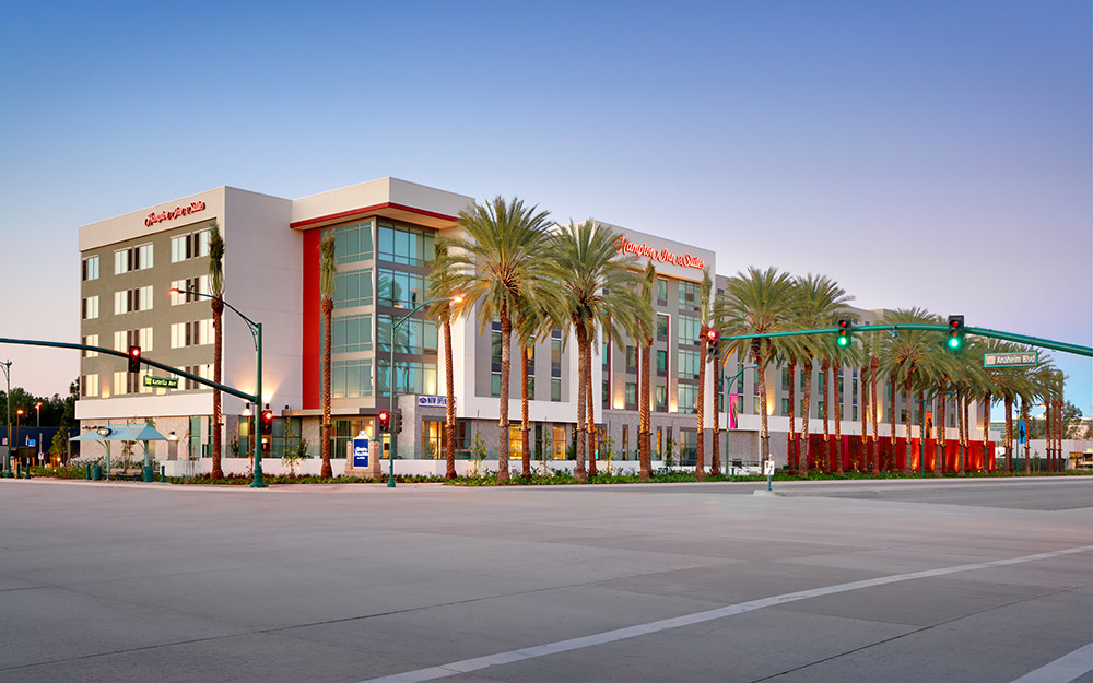 Hampton Convention Center Exterior