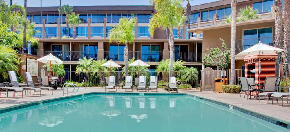 Holiday Inn San Diego Bayside Room Tour Pool
