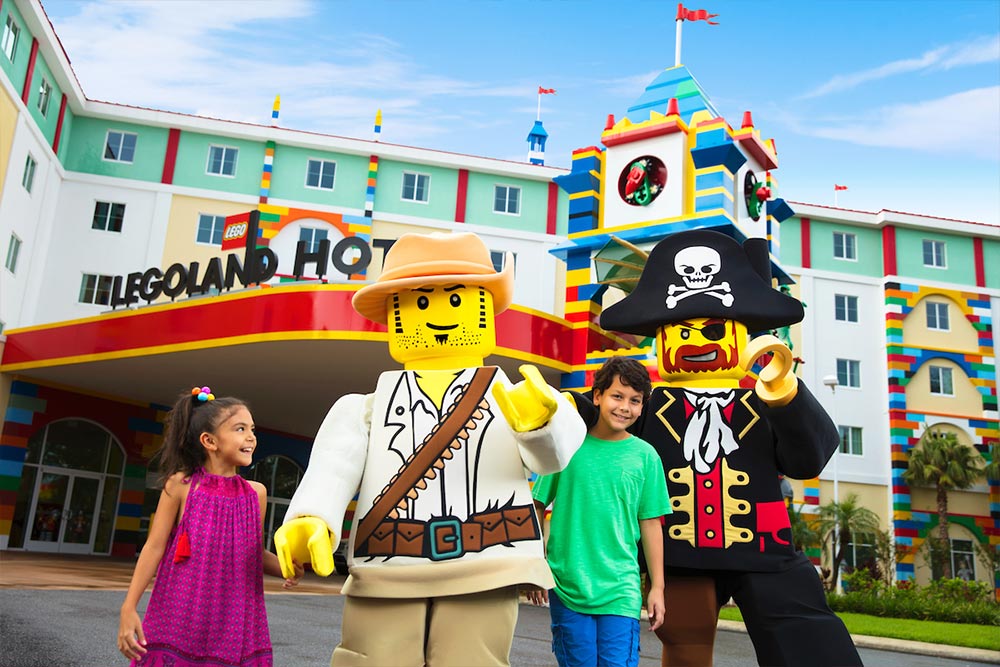 Legoland Hotel Pirate Room Tour