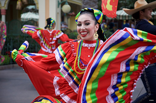 Maxpass During Holidays at the Disneyland Resort Viva Navidad Parade