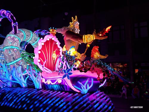 Paint the Night Parade Little Mermaid