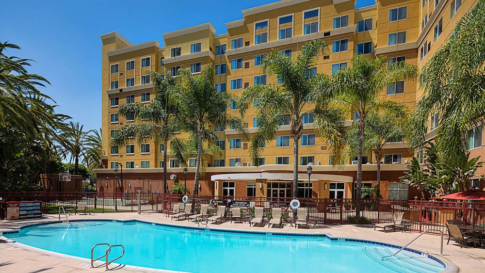 Residence Inn at Anaheim Resort Review Pool