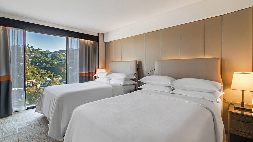 Sheraton Universal Hotel Review Room