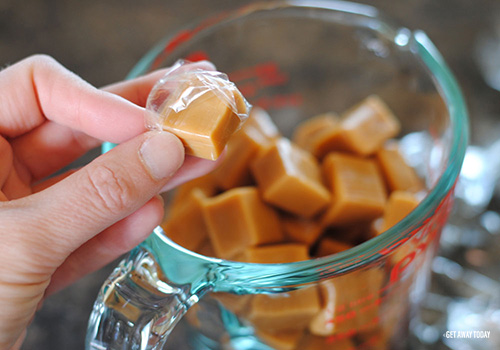 Belle Caramel Apples Unwrap