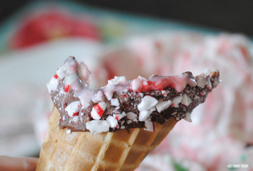 Copycat Disneyland Chocolate Dipped Waffle Cones Bite