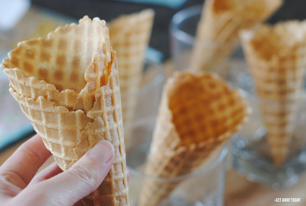 Copycat Disneyland Chocolate Dipped Waffle Cones Glass