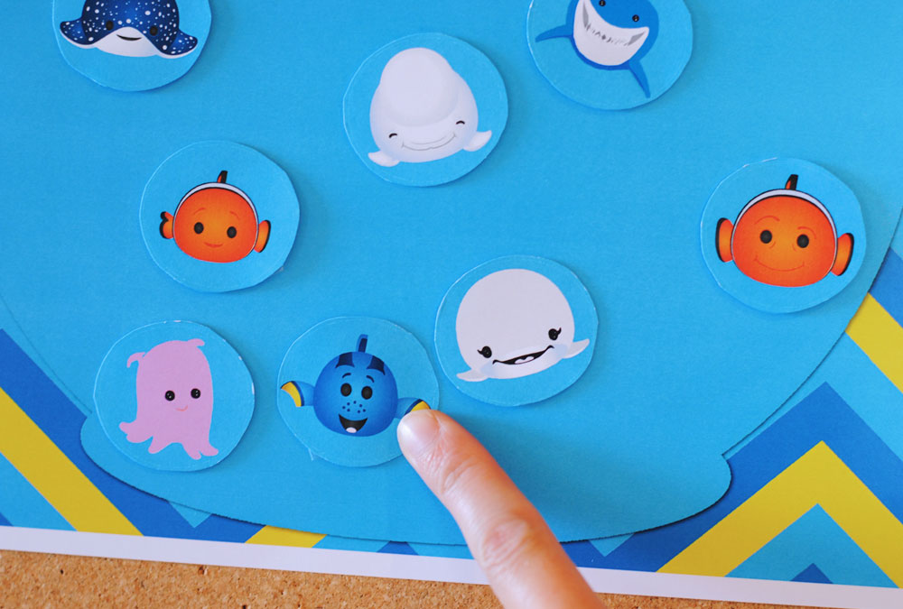 Finding Dory Disneyland Vacation Countdown Stick On