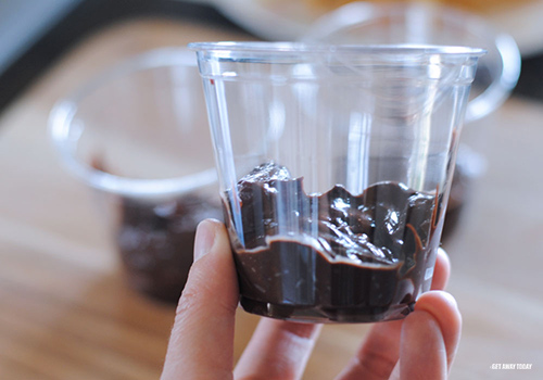 Groot Pudding Cups Fill Cups