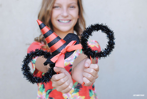 Halloween Minnie Ears Hold