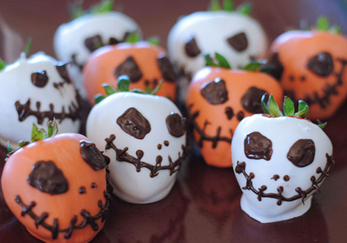 Jack Skellington Chocolate Covered Strawberries