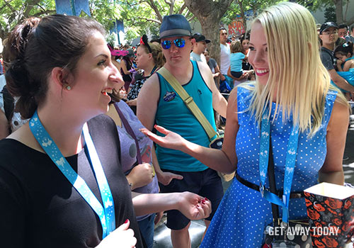 Theme Park Line Games Meet Friends at Disneyland