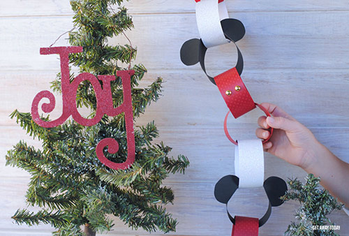 Mickey Mouse Holiday Countdown Chain