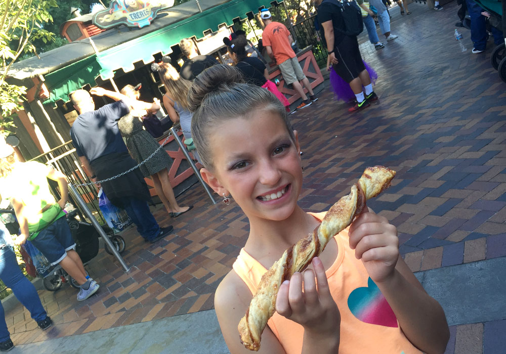 Disneyland Pumpkin Twist Cart