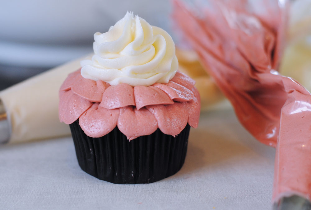 Rose Gold Minnie Ear Cupcakes Build