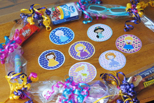 Princesses for vacation necklace